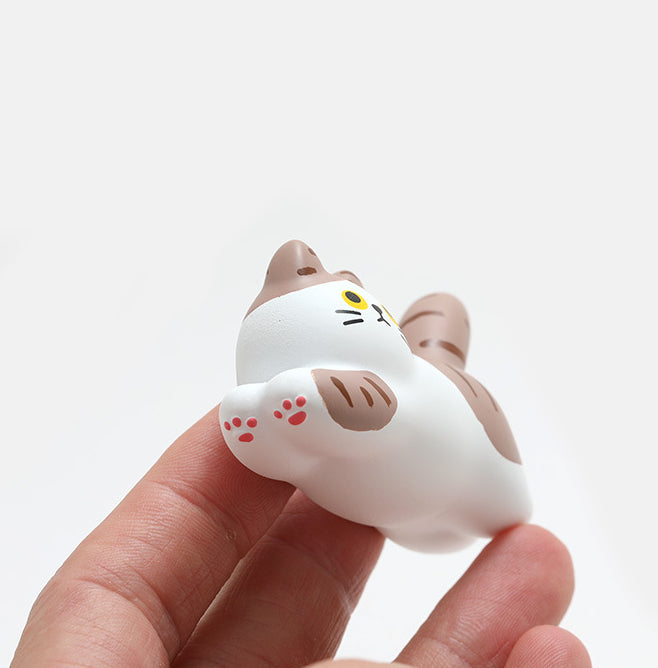 Gohobi Handmade Ceramic Cat Ornament Fridge Magnet