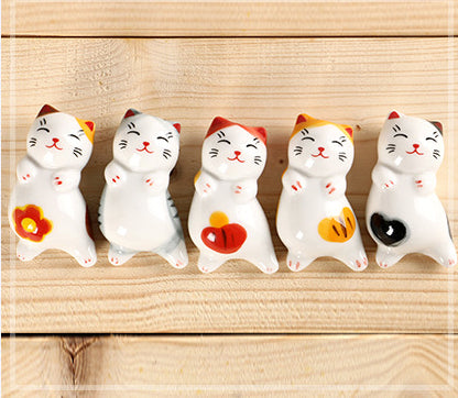 Gohobi Ceramic Lying Down Cat Chopstick Rest