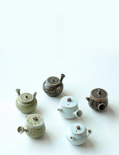 Gohobi Handmade Ceramic YiXing Clay Mini Teapot Ornament Tea pet