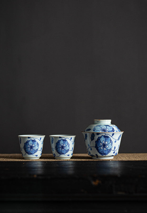 Gohobi Blue and White Lotus Gaiwan Three-Piece Set