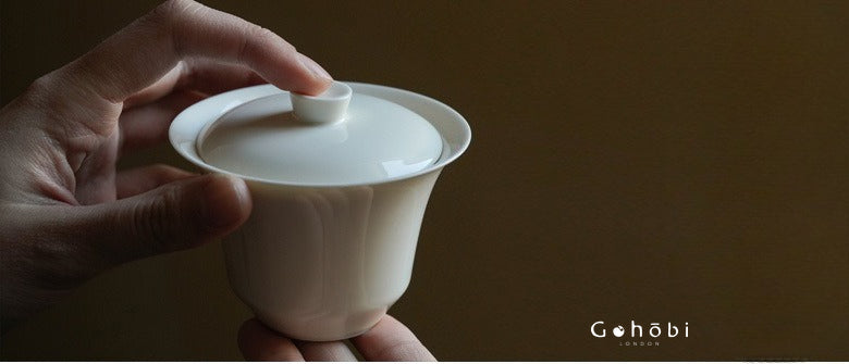 Gohobi Apricot White Ercai Gaiwan – Thin Porcelain Japanese Style Covered Tea Bowl