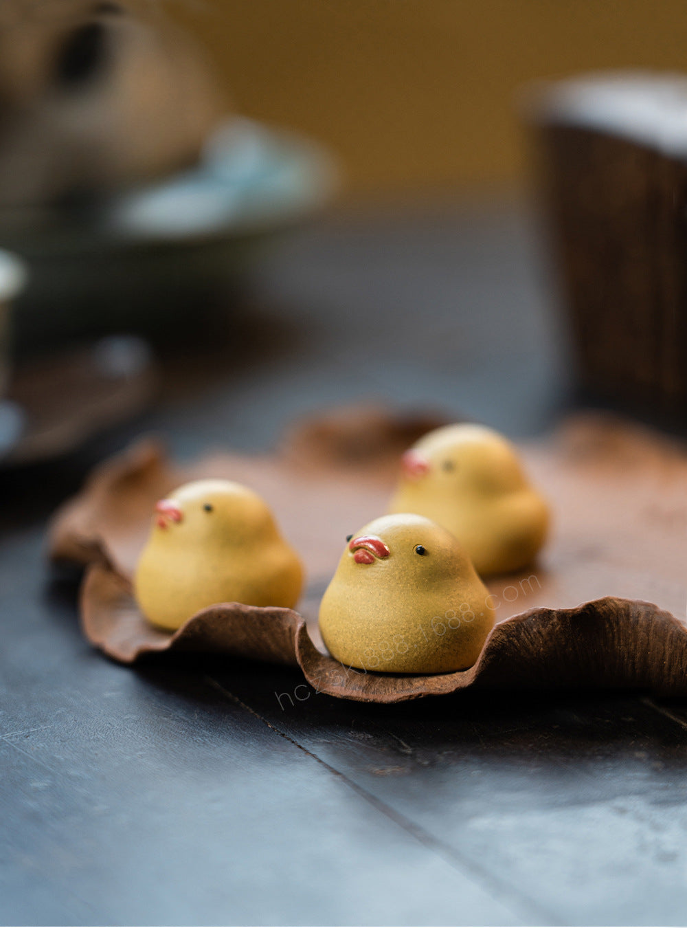 Gohobi Handmade Ceramic YiXing Clay Yellow Duck Ornament Tea pet