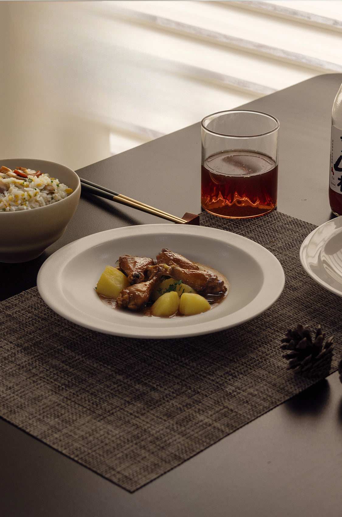 Gohobi Painted Gold Small-Foot Flat-Edge Plate