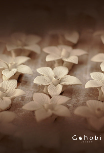 Gohobi Handmade Floral Incense Holder 003 - Blue and White Lilly