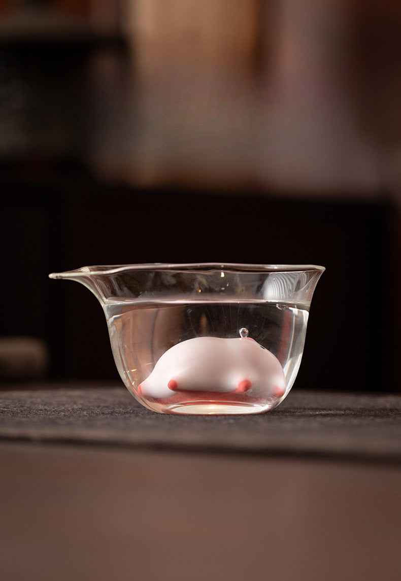 Gohobi Lying Pig Teacup (Tea coaster is sold separately)