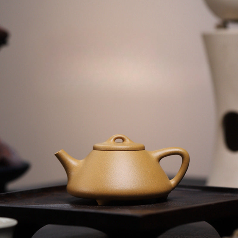 [Chingshui Tang 青水堂] Handmade Yixing Yellow Zisha Clay Teapot – 140ml Original Ore Huangjin Duan (Golden Duan) Clay Shih Piao Teapot, Thin-Walled Gongfu Purple Clay Teaware