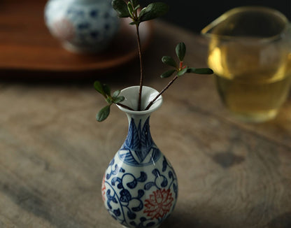 Gohobi Hand-painted Blue and White Porcelain Vase (Red Flowers)