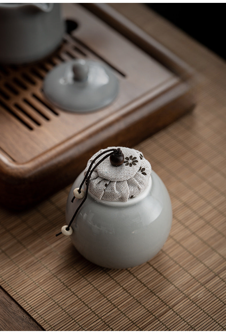 Gohobi Ceramic Tea Storage Jars Ice Grey and Green (Fabric Lid)