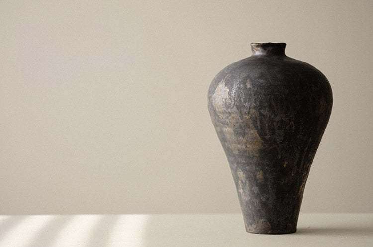 Gohobi Japanese-style wabi sabi handmade large vase 001