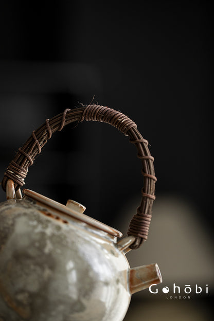 Gohobi Shino Kiln-Transformed Rattan Beam Teapot – Large Household Brewing Kettle