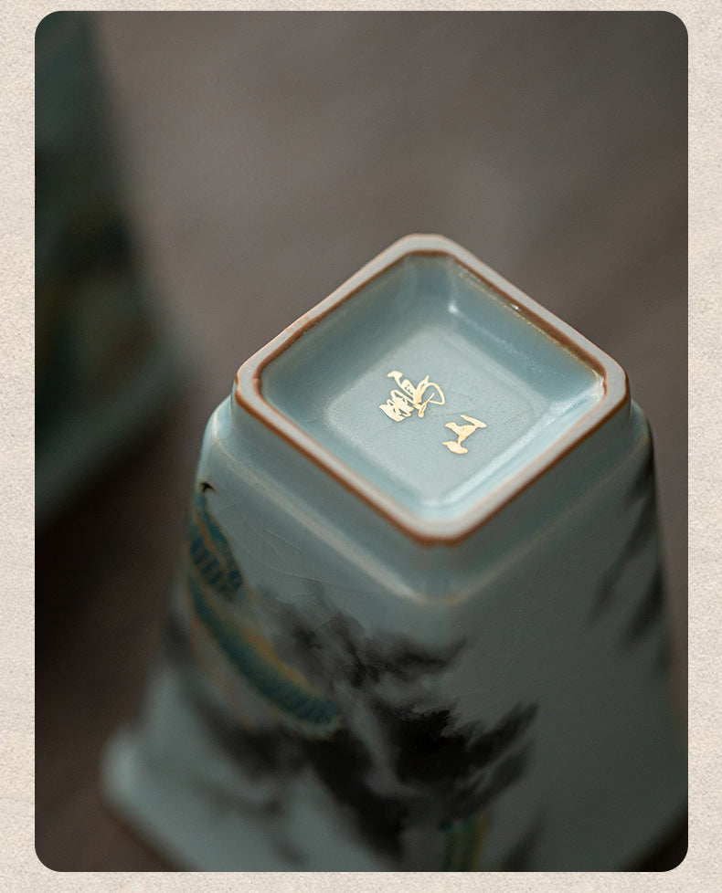 Gohobi Square Dragon Teacup