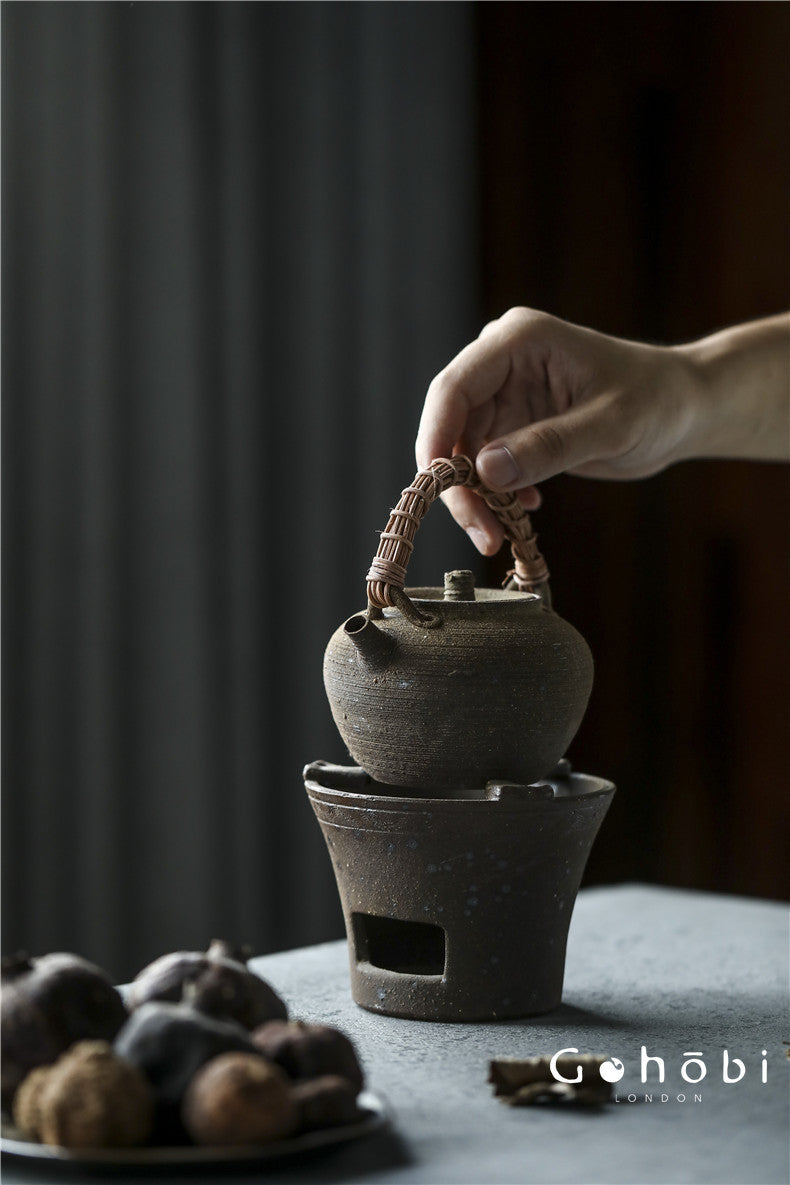 Gohobi Old Rock Mud Charcoal Teapot – Pure Handmade Coarse Pottery Kettle with Bamboo & Copper Beam (600ml)