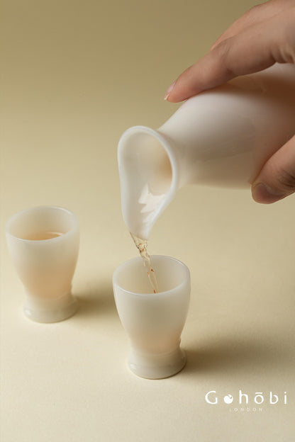 Gohobi Ice White Jade Porcelain Wine Set – Luxury Ceramic Sake Dispenser & Cups