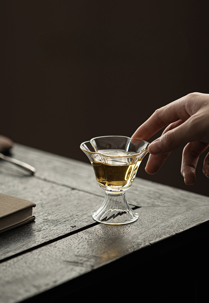 Gohobi High Borosilicate Glass Flower-Rim Swirl-Base Tall Footed Master Cup – Heat-Resistant Gongfu Tea Cup