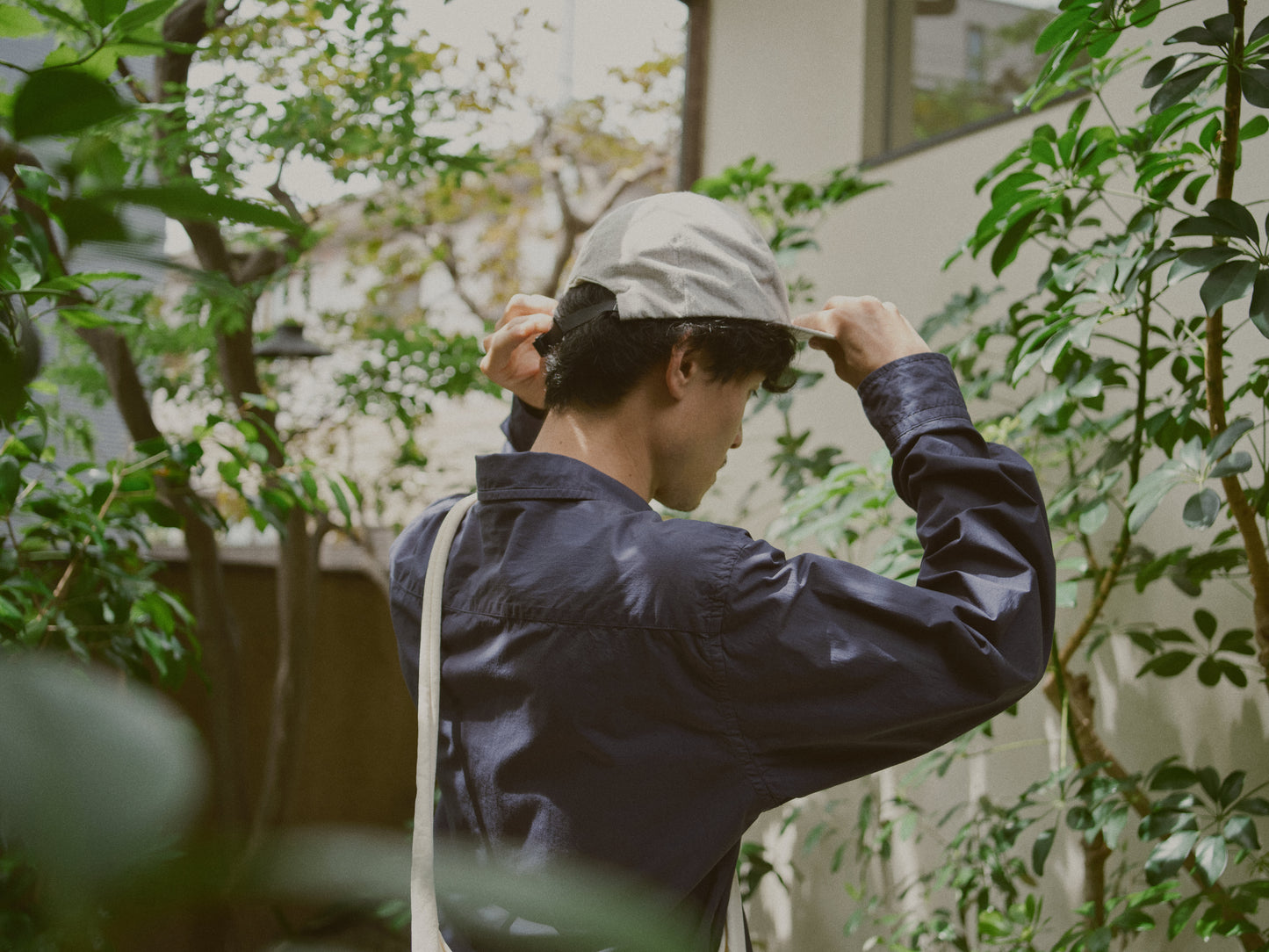 Kinto FUTO sling bag