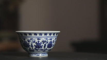 Gohobi Hand-painted Wood-fired Blue and White Yongle Hand-pressed Tea Cup