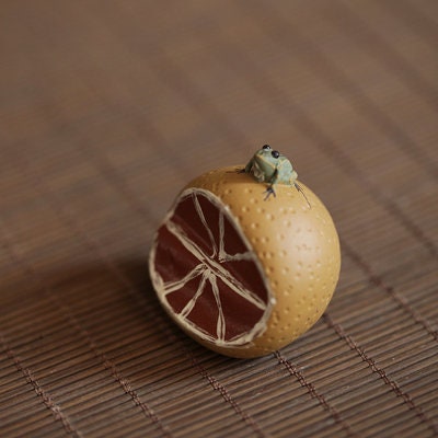 Gohobi Handmade ceramic YiXing clay Orange and Frog Tea ornaments Tea pets Chinese Gongfu tea Kung fu tea Japanese Chado unique ornaments