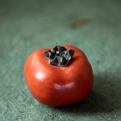 Gohobi Handmade ceramic YiXing clay Tomato Tea ornaments Tea pets Chinese Gongfu tea Kung fu tea photography props unique ornaments