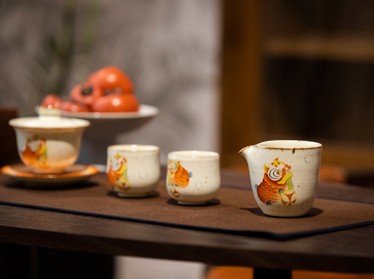 Gohobi Hand painted Chinese Lion dance Tea Pitcher Tea cup fair cup Ceramic Chinese Gongfu tea Kung fu tea Japanese Chado