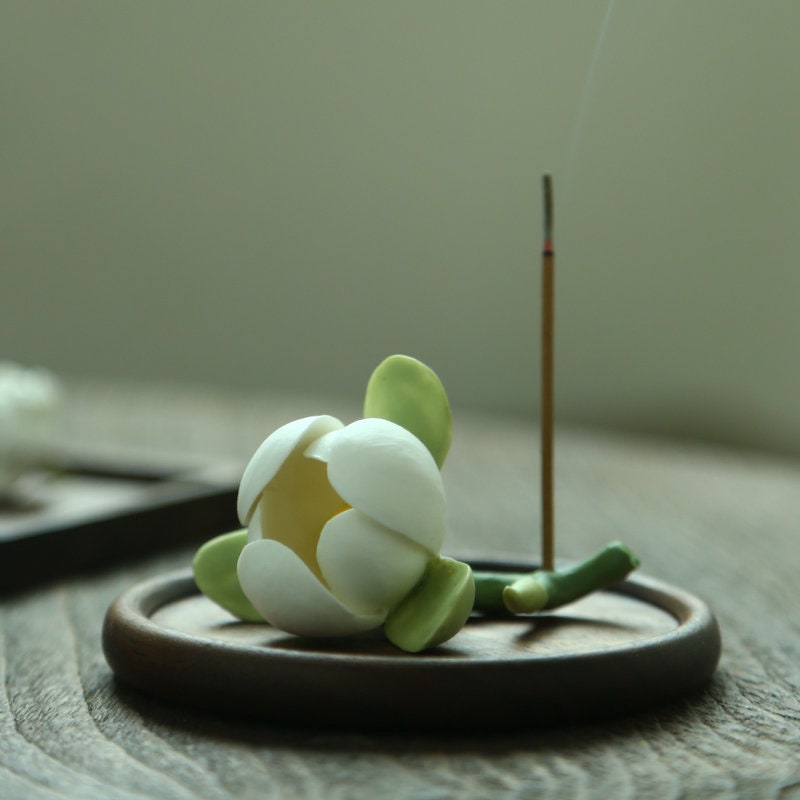 Gohobi Handmade ceramic flower ornament Magnolia Incense holder stick stand Gongfu tea Japanese Chado