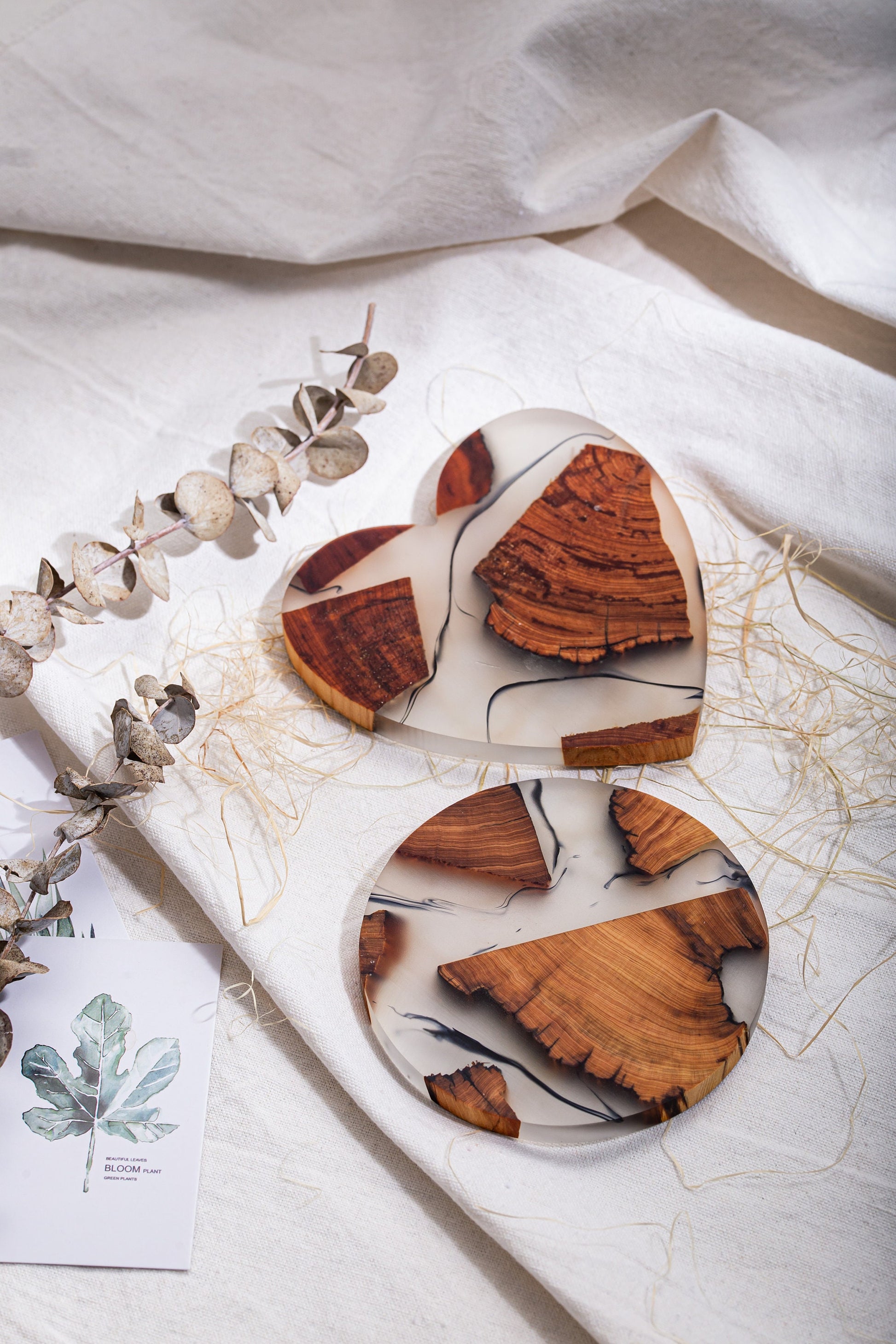Gohobi LIMITED EDITION Set of 4 Wooden resin coasters placemats + Wooden gift box wabi sabi