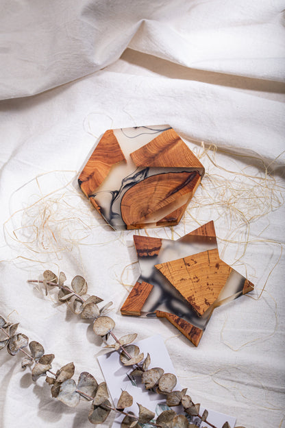 Gohobi LIMITED EDITION Set of 4 Wooden resin coasters placemats + Wooden gift box wabi sabi