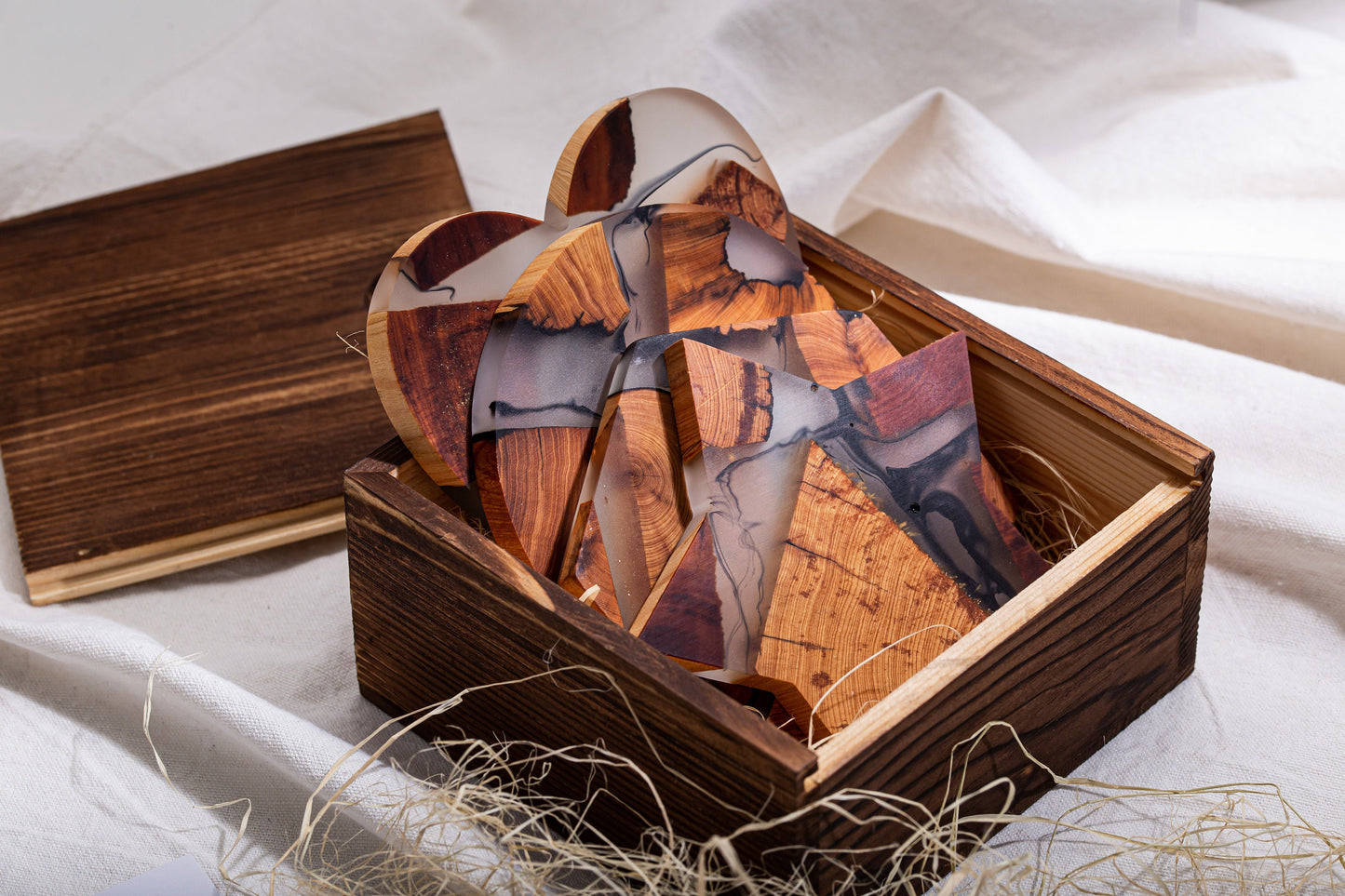 Gohobi LIMITED EDITION Set of 4 Wooden resin coasters placemats + Wooden gift box wabi sabi