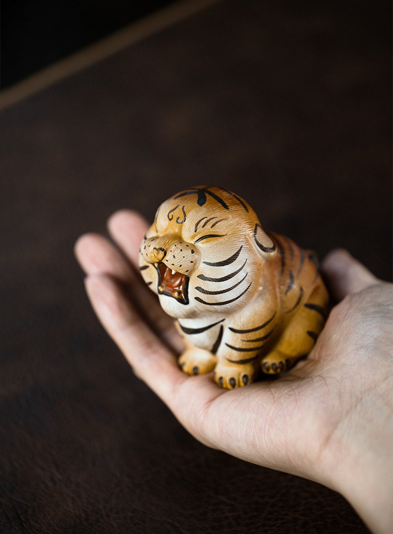 Gohobi Handmade tiger ornaments Tea pets ceramic YiXing clay  Chinese Gongfu tea Kung fu tea Japanese Chado unique ornaments