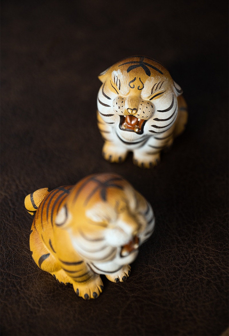 Gohobi Handmade tiger ornaments Tea pets ceramic YiXing clay  Chinese Gongfu tea Kung fu tea Japanese Chado unique ornaments