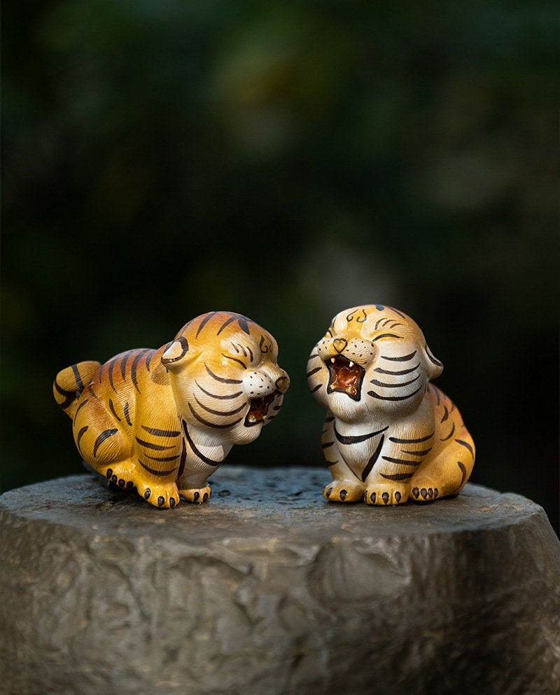 Gohobi Handmade tiger ornaments Tea pets ceramic YiXing clay  Chinese Gongfu tea Kung fu tea Japanese Chado unique ornaments