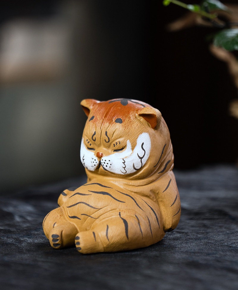 Gohobi Handmade sleepy tiger ornaments Tea pets ceramic YiXing clay  Chinese Gongfu tea Kung fu tea Japanese Chado unique ornaments