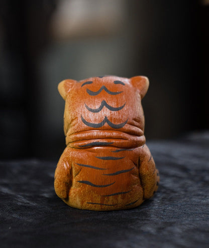 Gohobi Handmade sleepy tiger ornaments Tea pets ceramic YiXing clay  Chinese Gongfu tea Kung fu tea Japanese Chado unique ornaments