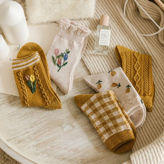 Floral wool socks gift Women Winter Socks gift wool flowers Korean Japanese yellow