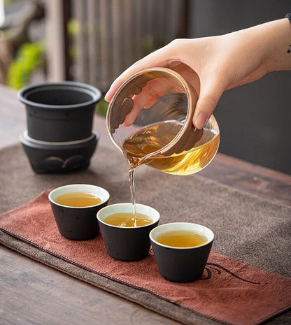 Gohobi Cat tea cup [UK stock- FREE Travel case] with Infuser and 3 small tea cups, office Tea Mug with Lid, Lucky cat Japanese cat tea mug