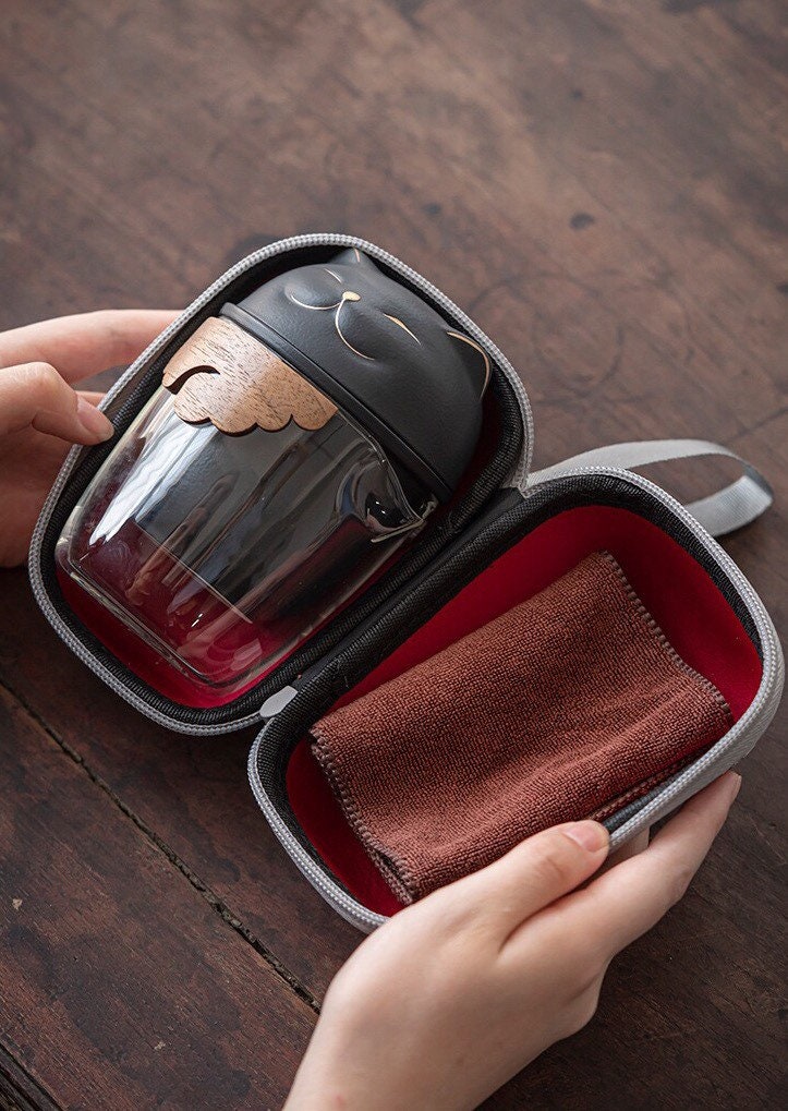 Gohobi Cat tea cup [UK stock- FREE Travel case] with Infuser and 3 small tea cups, office Tea Mug with Lid, Lucky cat Japanese cat tea mug