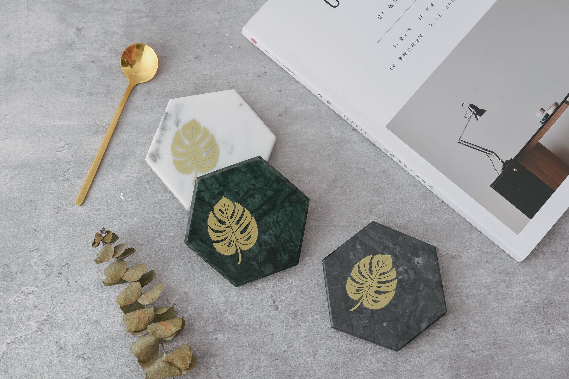 Gohobi A set of 4 marble coasters Monstera pattern placemats, square, hexagon shaped, round shaped, handmade gift set Swiss cheese plant