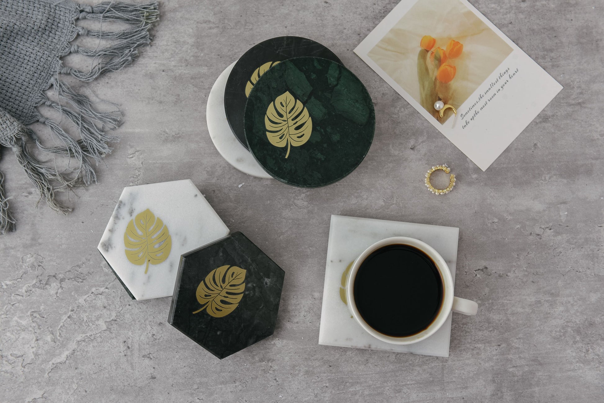 Gohobi A set of 4 marble coasters Monstera pattern placemats, square, hexagon shaped, round shaped, handmade gift set Swiss cheese plant