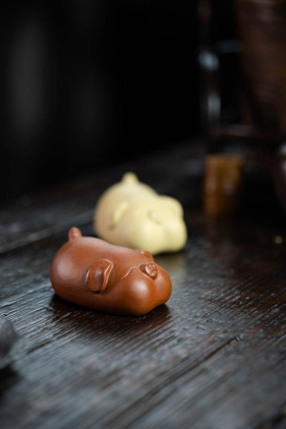 Gohobi Handmade pig ornaments Tea pets ceramic YiXing clay  Chinese Gongfu tea Kung fu tea Japanese Chado unique ornaments