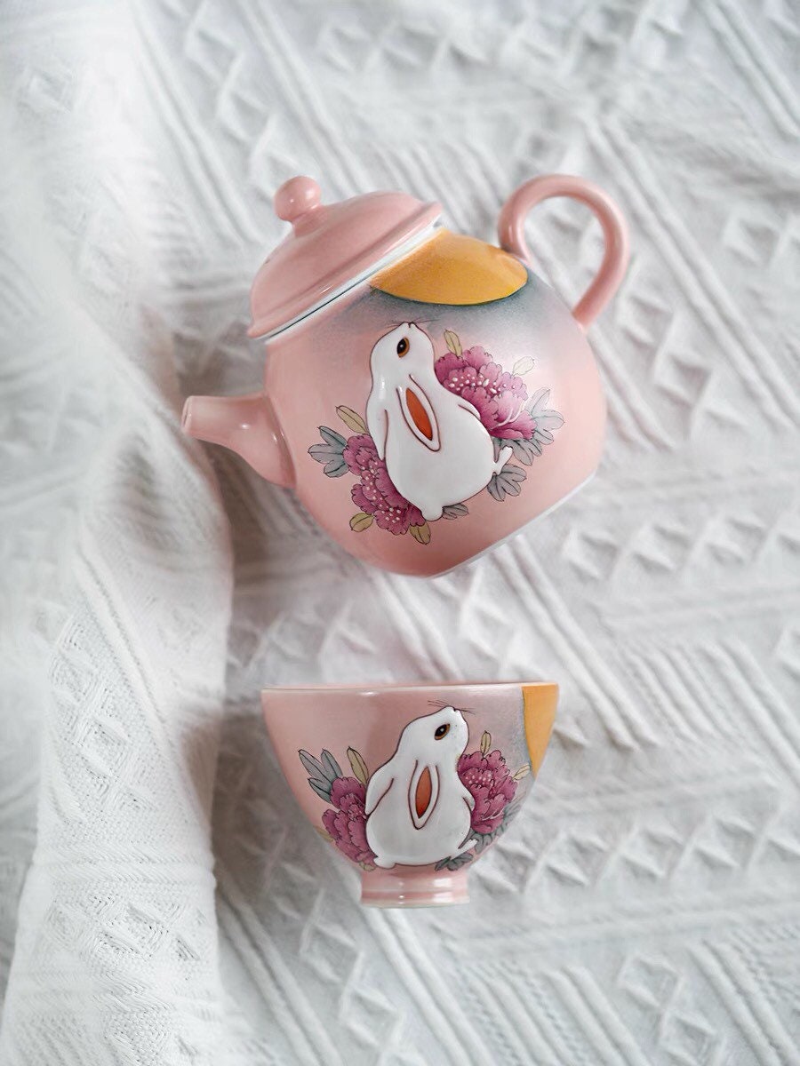 Gohobi Rabbit Handmade Pink Teapot, Hand painted, vintage, high quality, Rustic, Minimalistic Japanese Tea, Green Tea, Gongfu tea