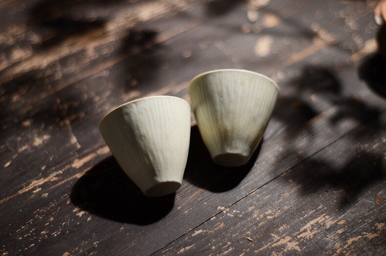 Gohobi Handmade ceramic tea pitcher fair cup Chinese Gongfu tea Japanese Teacup small green tea cup [White Matt collection] 